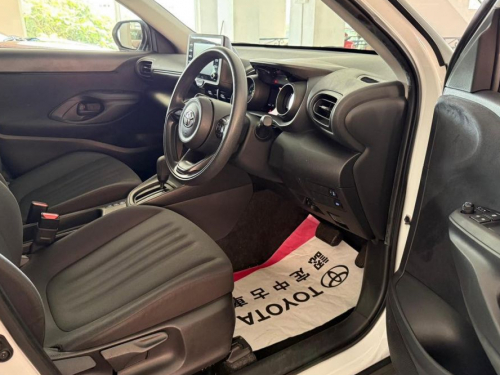 Toyota Yaris Cross X Hybrid  in Mauritius
