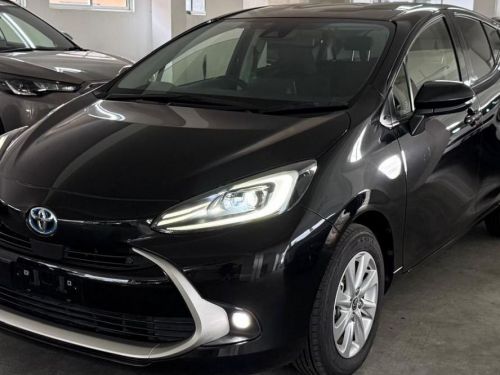 Toyota Aqua Z Hybrid in Mauritius