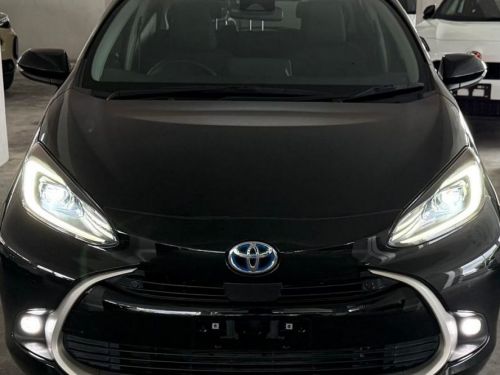 Toyota Aqua Z Hybrid in Mauritius