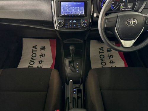 Toyota Axio EX Hybrid in Mauritius