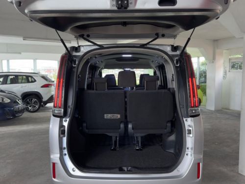Toyota Noah X in Mauritius