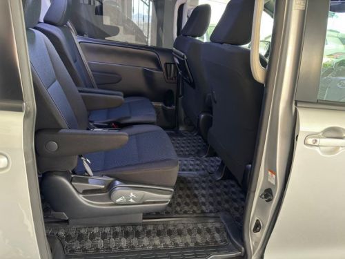 Toyota Noah X in Mauritius