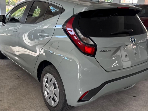 Toyota Aqua X Hybrid in Mauritius