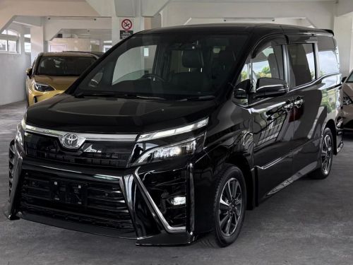 Toyota Voxy ZS Kirameki 3 in Mauritius