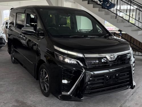 Toyota Voxy ZS Kirameki 3 in Mauritius