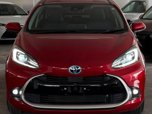 Toyota Aqua Z Hybrid in Mauritius