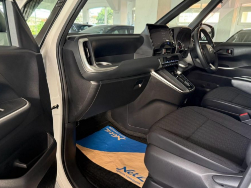 Toyota Noah S-G in Mauritius