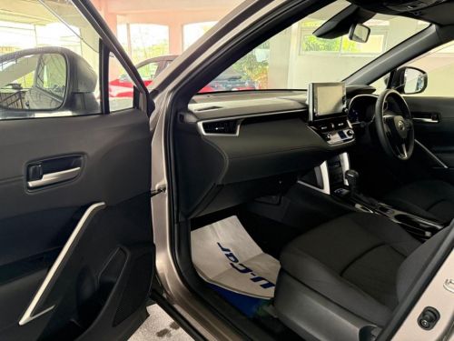 Toyota Corolla Cross S Hybrid in Mauritius