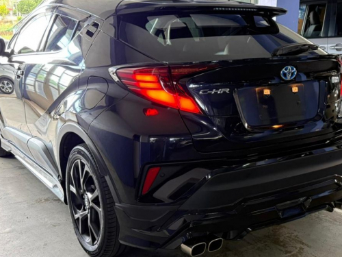 Toyota  C-HR G Nero Hybrid in Mauritius