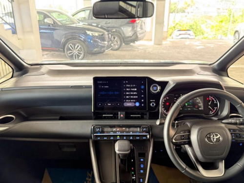 Toyota Noah S-Z in Mauritius