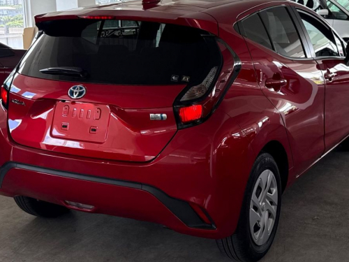 Toyota Aqua G Hybrid in Mauritius