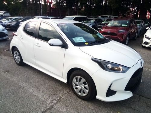 Toyota Yaris HYBRID X in Mauritius