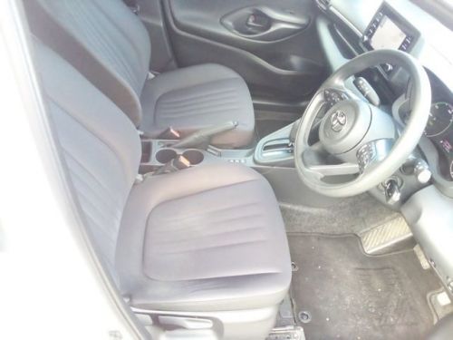 Toyota Yaris HYBRID X in Mauritius