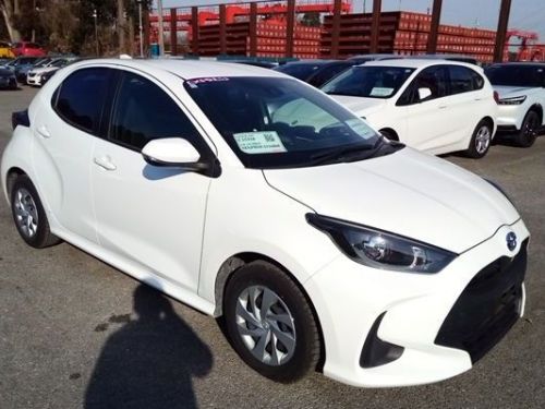 Pre-owned Toyota Yaris HYBRID X for sale in 