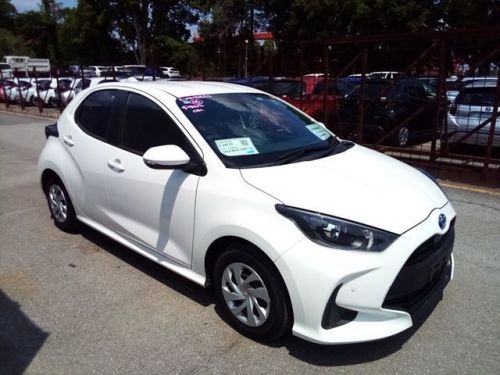 Toyota Yaris HYBRID X in Mauritius