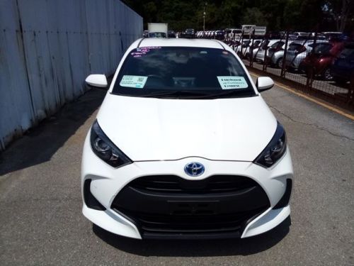 Toyota Yaris HYBRID X in Mauritius