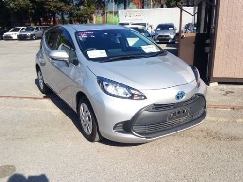Pre-owned Toyota Aqua X for sale in 