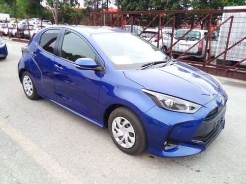 Toyota Yaris HYBRID X in Mauritius