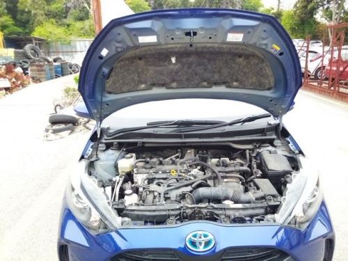 Toyota Yaris HYBRID X in Mauritius