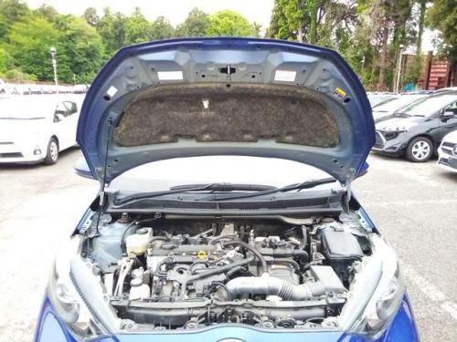 Toyota Yaris HYBRID X in Mauritius