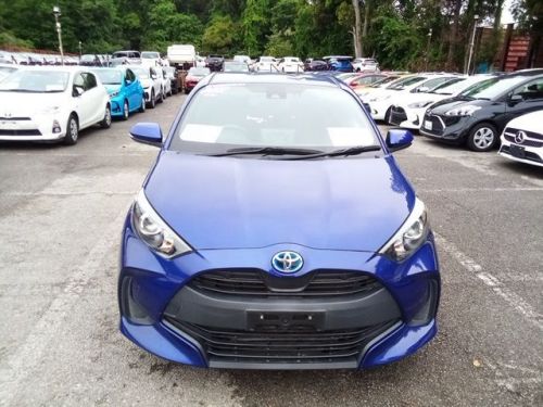 Toyota Yaris HYBRID X in Mauritius