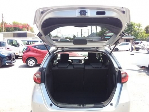 Honda Fit e:HEV BASIC in Mauritius