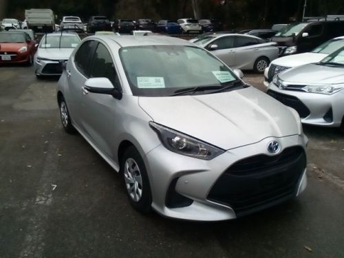Toyota Yaris HYBRID X in Mauritius