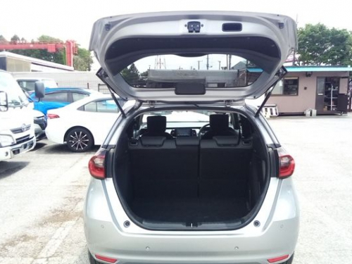 Honda Fit e:HEV BASIC in Mauritius