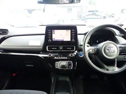 Toyota Aqua X in Mauritius