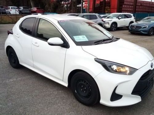 Pre-owned Toyota Yaris HYBRID X for sale in 