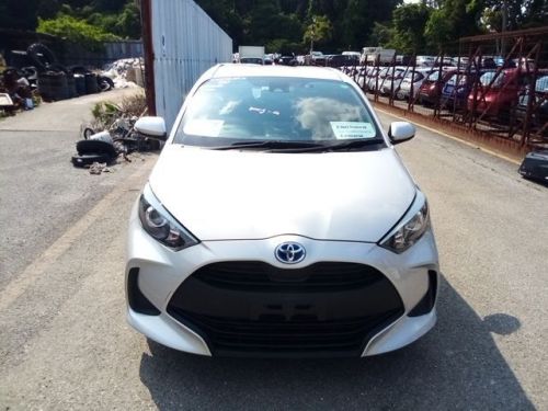 Toyota Yaris HYBRID X in Mauritius