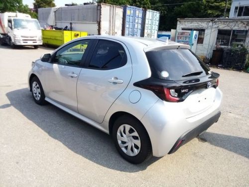 Toyota Yaris HYBRID X in Mauritius