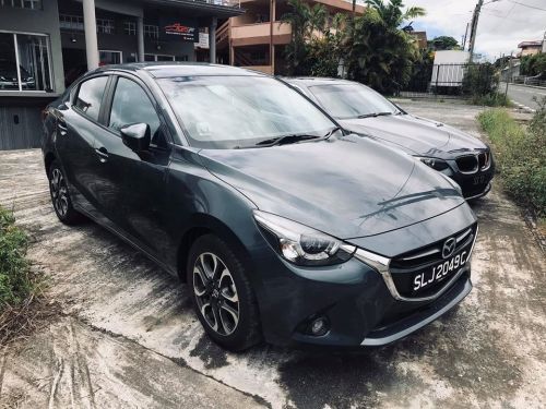 Mazda 2 DELUXE SKYACTIV SEDAN 1.5 LED in Mauritius