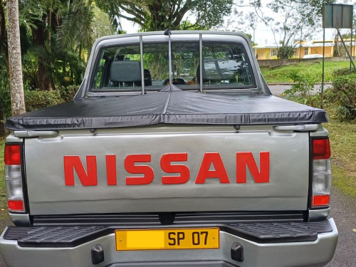 Nissan NAVARA in Mauritius