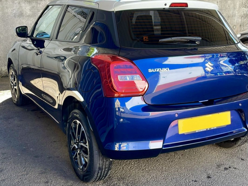 Suzuki Swift GLX in Mauritius