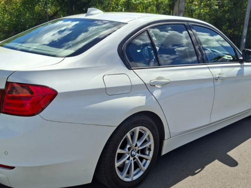BMW 320i in Mauritius