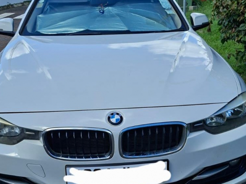 Pre-owned BMW 320i for sale in 