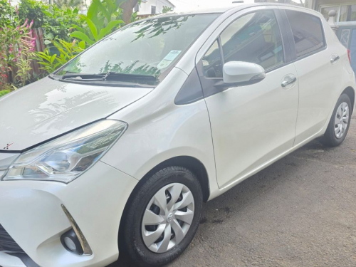 Toyota VITZ 1000CC in Mauritius