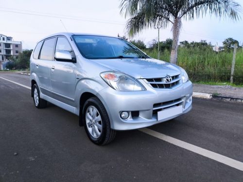 Toyota Avanza 1.5G in Mauritius