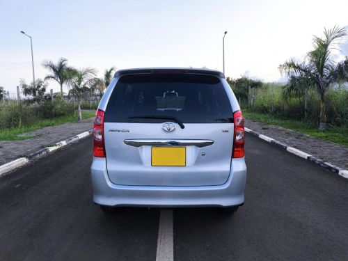 Toyota Avanza 1.5G in Mauritius