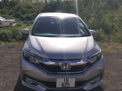 Honda shuttle in Mauritius