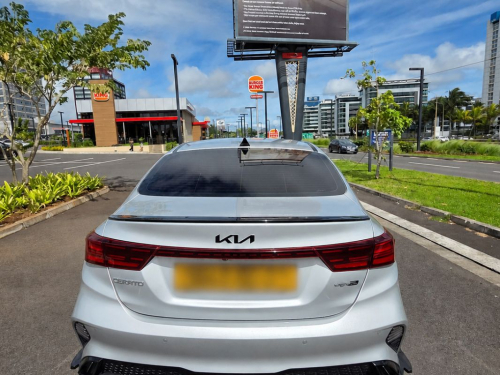 Kia CERATO GT LINE BD SX PACK 1.6P in Mauritius