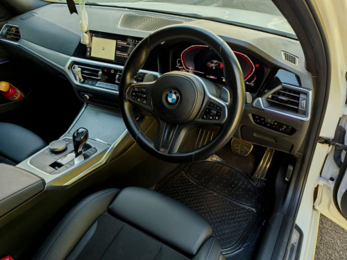 BMW 330i in Mauritius