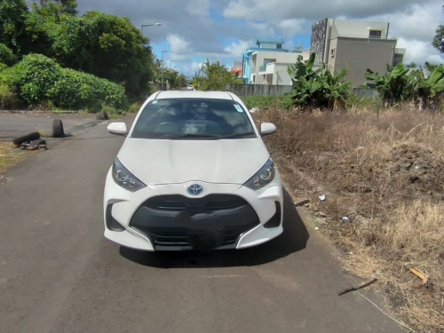 Toyota Yaris Hybrid X PACK in Mauritius