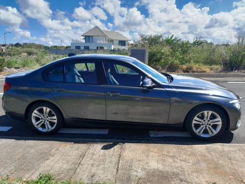 BMW 318i sport line in Mauritius