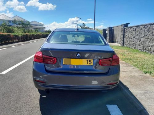 BMW 318i sport line in Mauritius