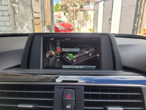 BMW 318i sport line in Mauritius