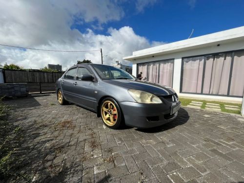 Mitsubishi Lancer GLX CS3 in Mauritius