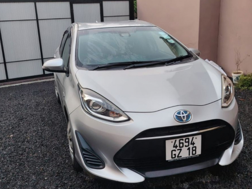Pre-owned Toyota AQUA for sale in 