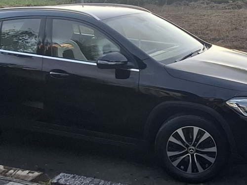 Mercedes-Benz GLA in Mauritius
